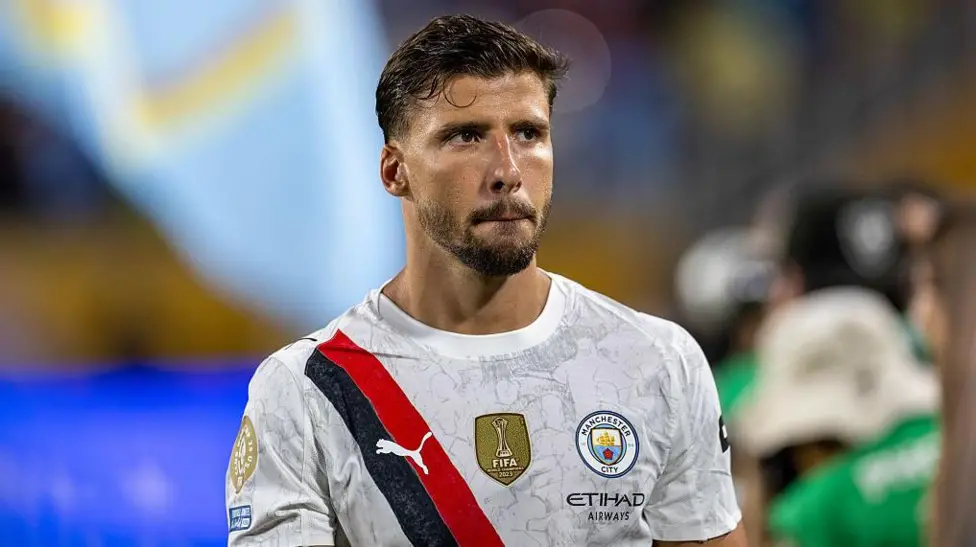 Man City defender Dias signs deal to 2029